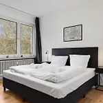 100qm, 6 Personen, Balkon, Messe, Kueche * Düsseldorf