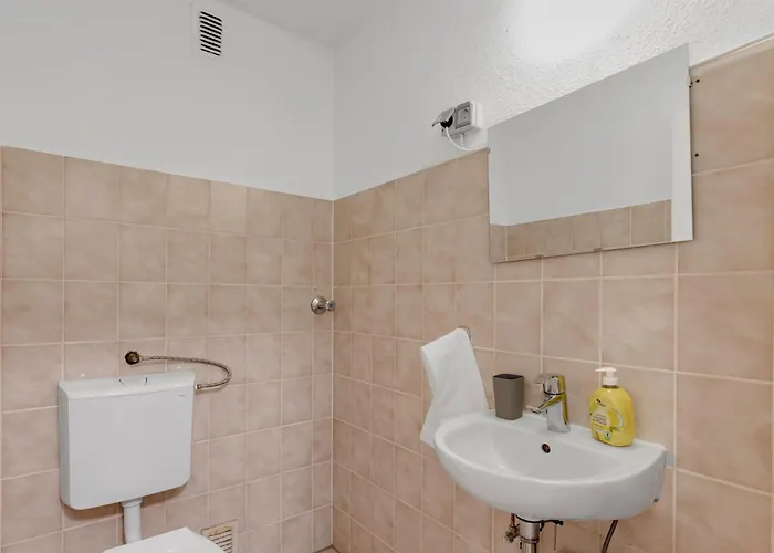 Apartamento 100qm, 6 Personen, Balkon, Messe, Küche Düsseldorf