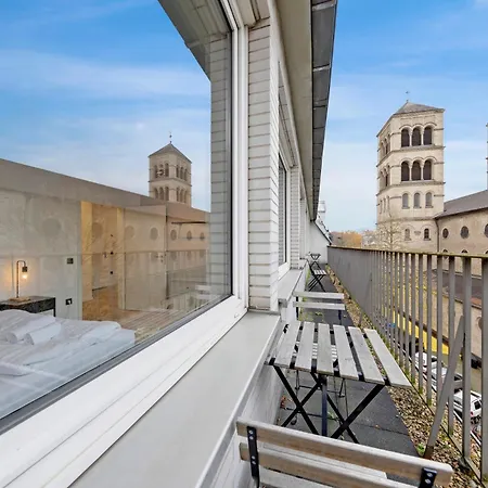 100qm, 6 Personen, Balkon, Messe, Kueche 아파트 *