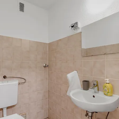 Apartmán 100qm, 6 Personen, Balkon, Messe, Kueche Düsseldorf